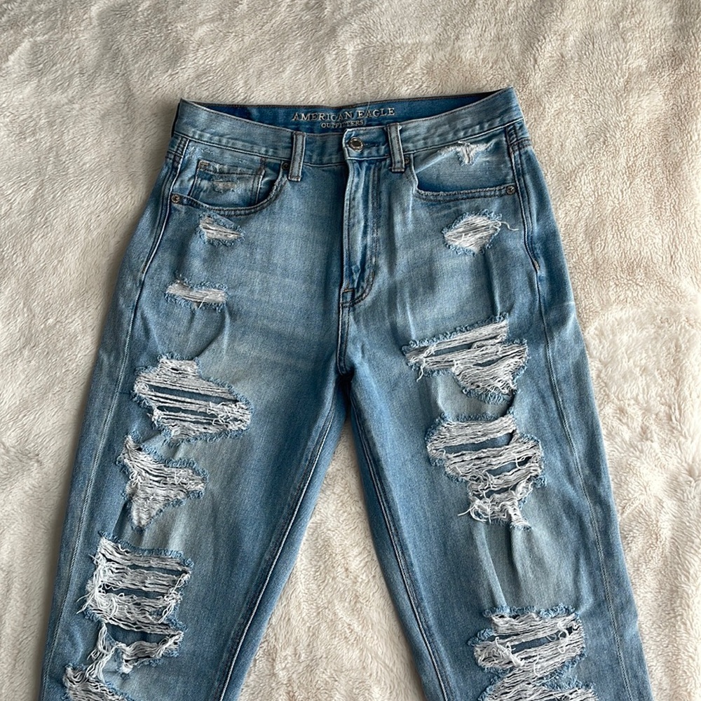 Mom Jean - American Eagle